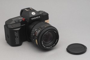 Yashica 200-AF con 35/105mm
